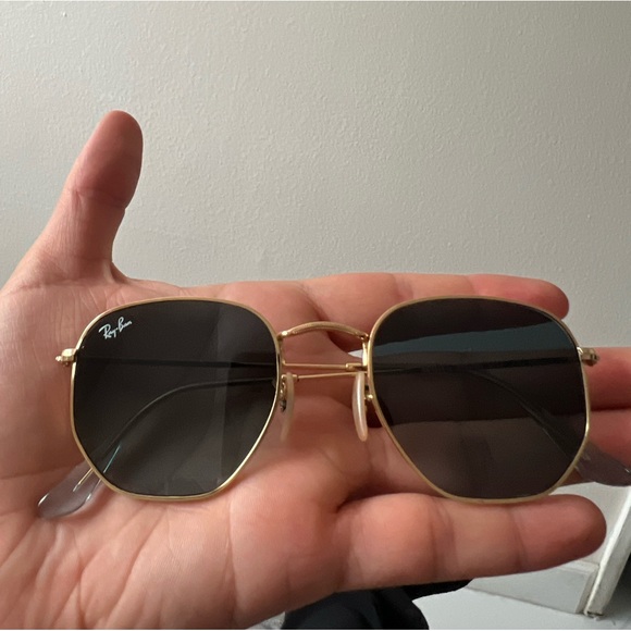 Rayban hexagonal gold frame, gradient blue lenses - Picture 4 of 4